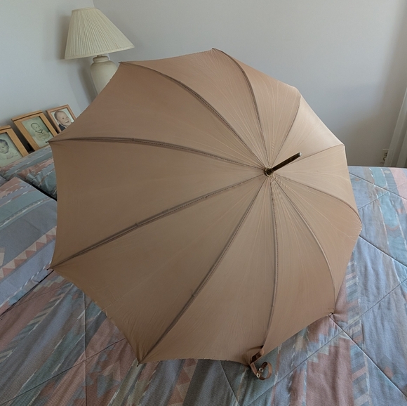 Vintage Italian Parasol - Picture 6 of 10